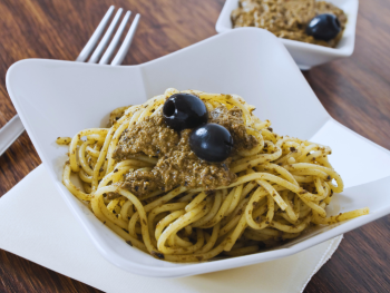 Pesto d'olives noires et basilic AOP